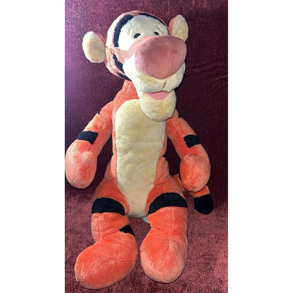 Tigger Disney 18" Disney Store Exclusive Large Stuffed Plush Winnie Pooh Friend